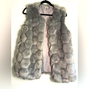 Sioni Gray Faux Fur Vest, Sz M.